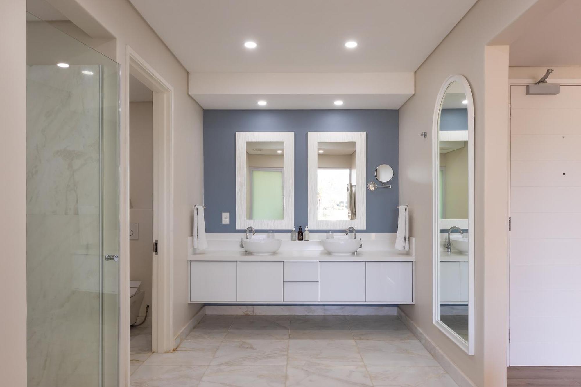 Non Sea Facing Suite,1666030776:JPEG